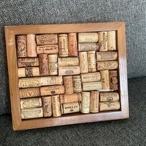 Trivet of corks from wines around the world.   Beautiful to display and use!